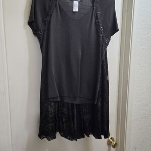 Jones New York Charcoal Knit Top with Lace Detail